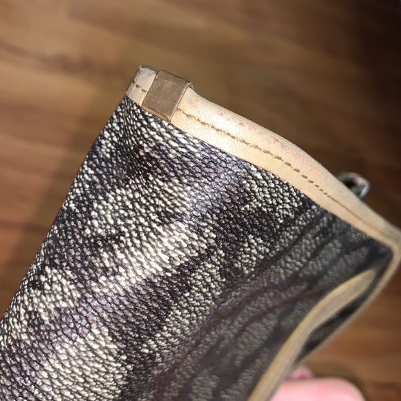 Vintage Authentic YSL Giraffe Print Clutch - Picture 8 of 16